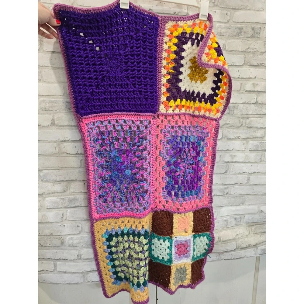 VTG Granny Square Afghan Baby Blanket Throw White‎ Multicolor Grannycore 23x40